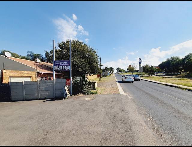 48M² BUSINESS CENTRE TO LET IN HALFWAY GARDENS
